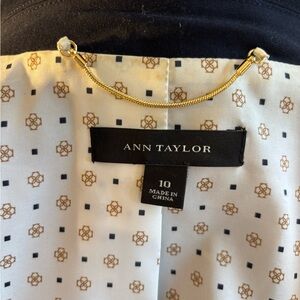 Ann Taylor Cream and Brown Geometric Blazer